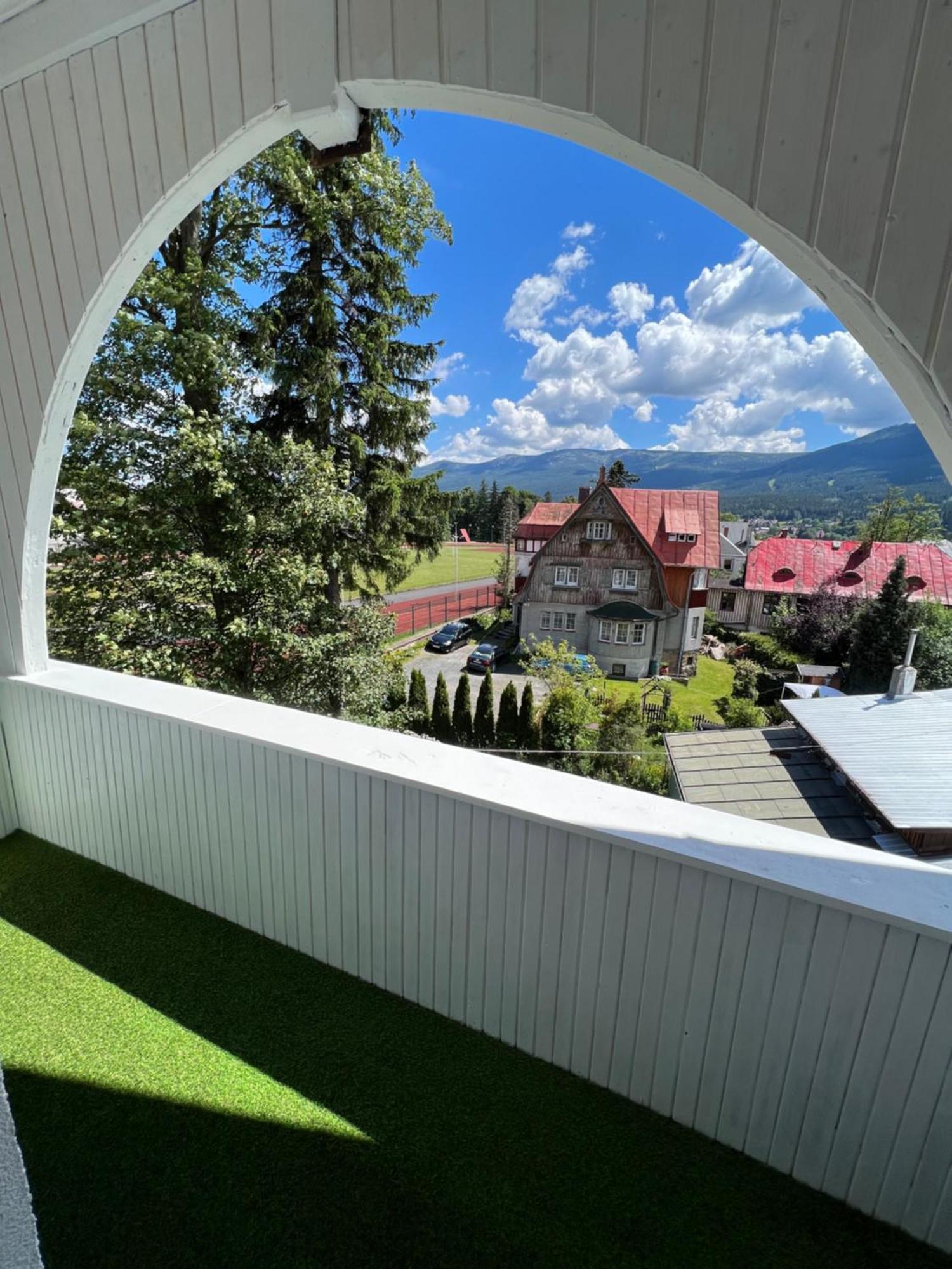 Apartament Villa Nelly シクラルスカ・ポレンバ エクステリア 写真